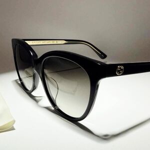 ✨ **NEW** Gucci Women's GG0081SK 56mm Sunglasses - Authentic